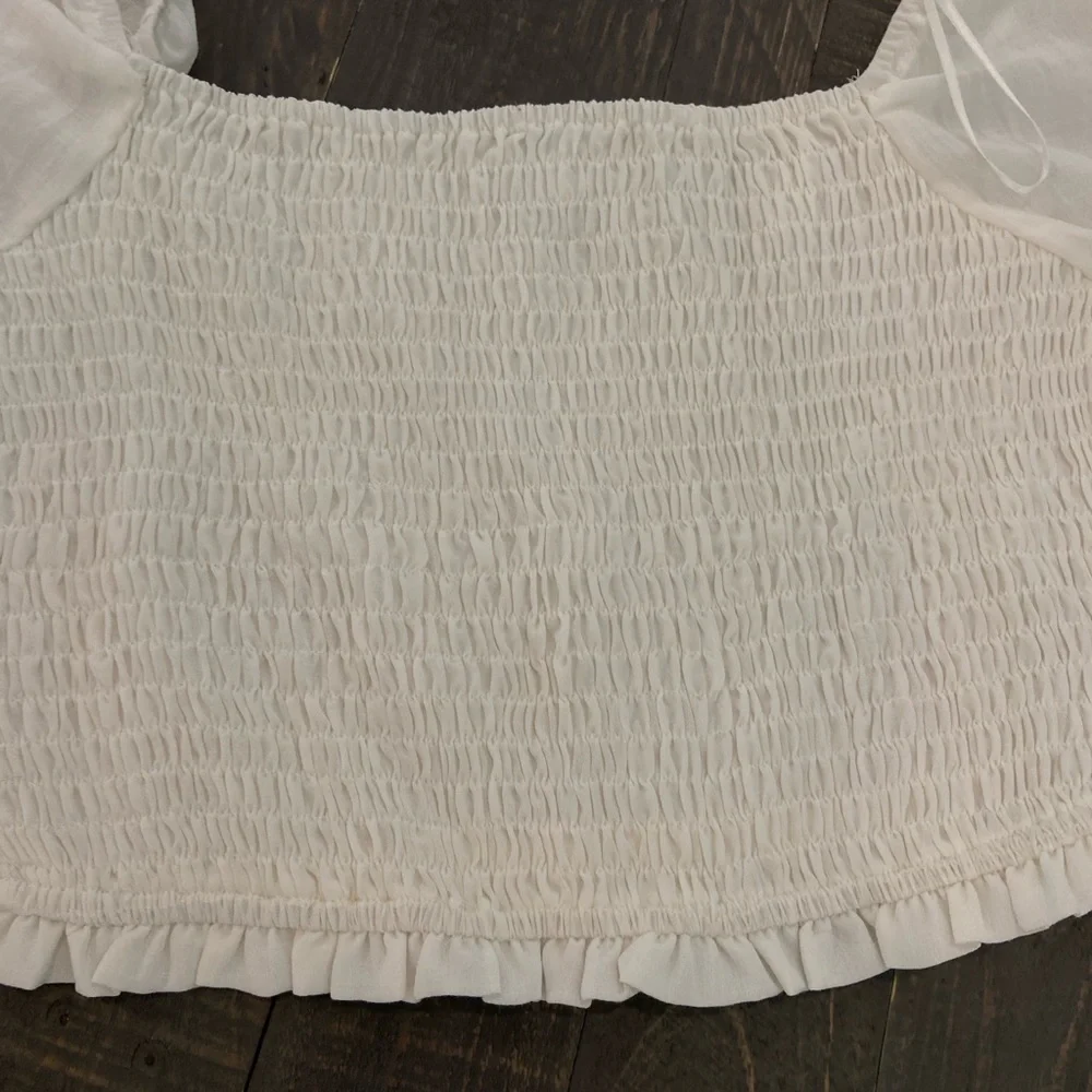 Le Lis cream cropped shirred top with puff long sleeves